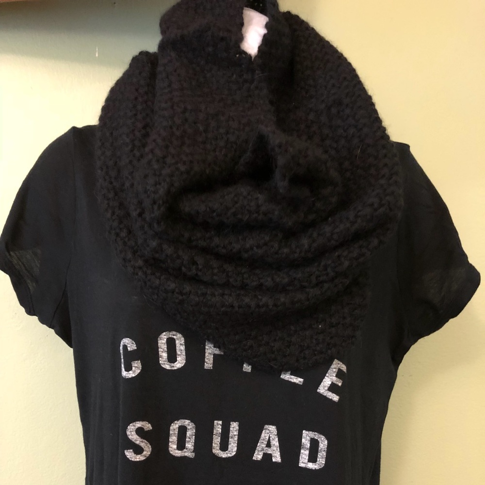 EUC Black Tarnish Infinity Scarf